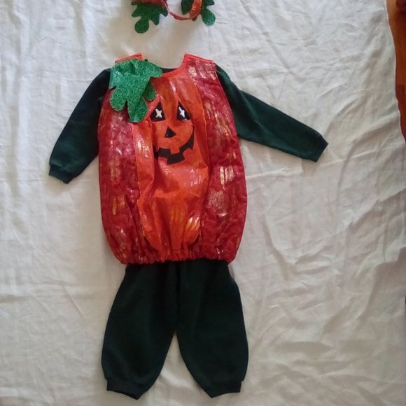 Child's Halloween pumpkin costume - Picture 1 of 5